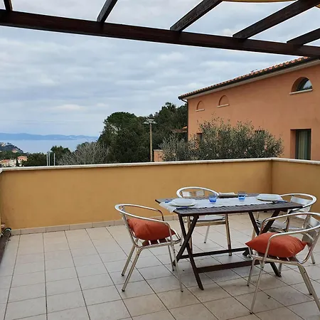 Apartment La Pergola Al 13 *